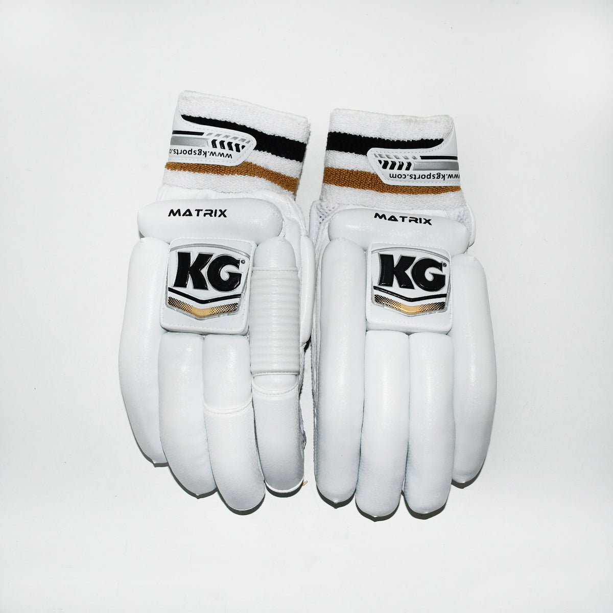 KG MATRIX Batting Gloves 2023 – White Gold – RH – SMALL MEN – YOUTH – JUNIOR